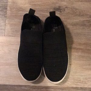 Womens slip on shoes